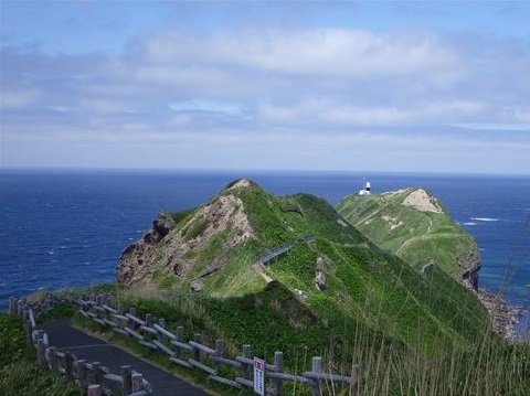 灯台への長い道のり